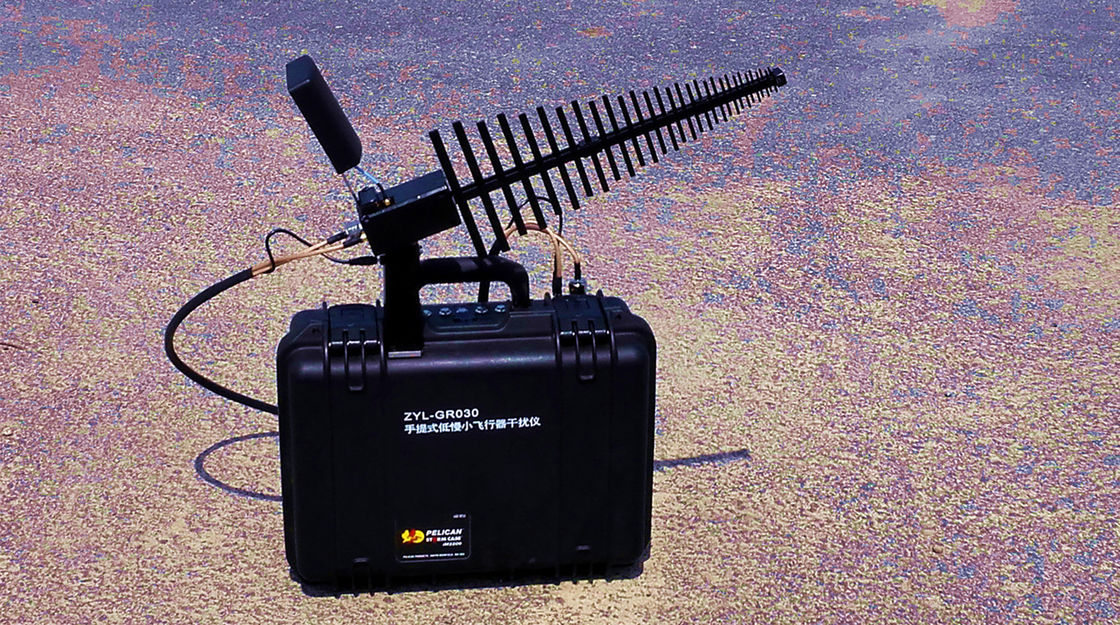 मल्टीपल वर्किंग बैंड्स वॉटरप्रूफ डायरेक्शनल ड्रोन जैमर 41X32X17cm